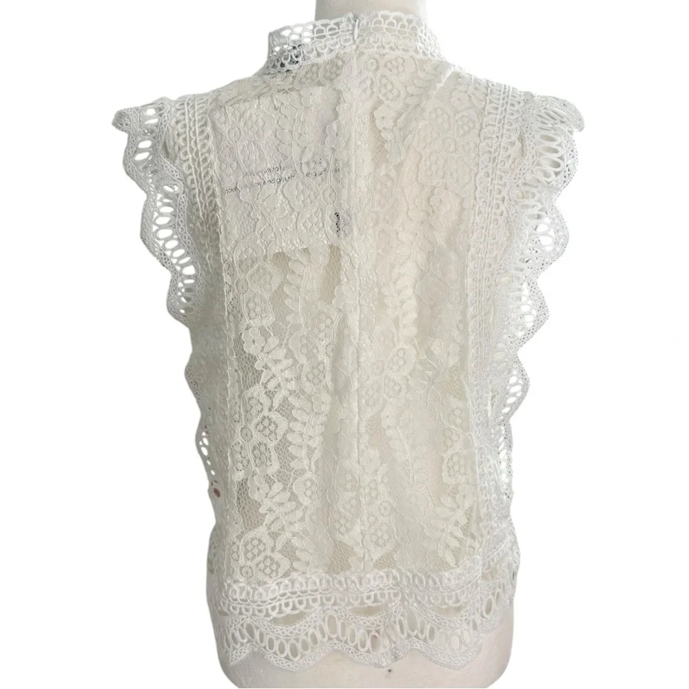 Chicwish White Lace Sleeveless Blouse - Picture 3 of 7